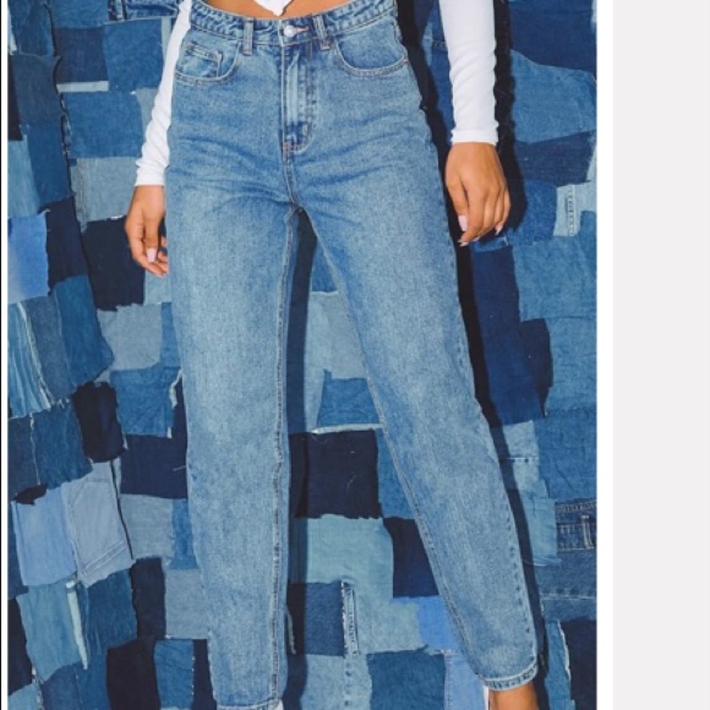 PrettyLittleThing Mom Jeans